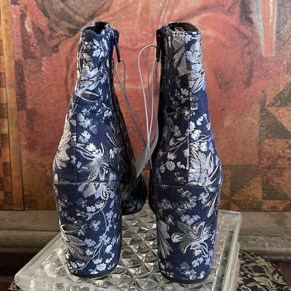 MERONA Brocade sooo pretty ankle boot! - Picture 3 of 5